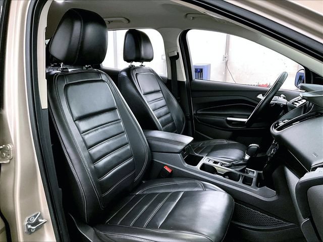 Used 2017 Ford Escape Titanium AWD/4WD image 8