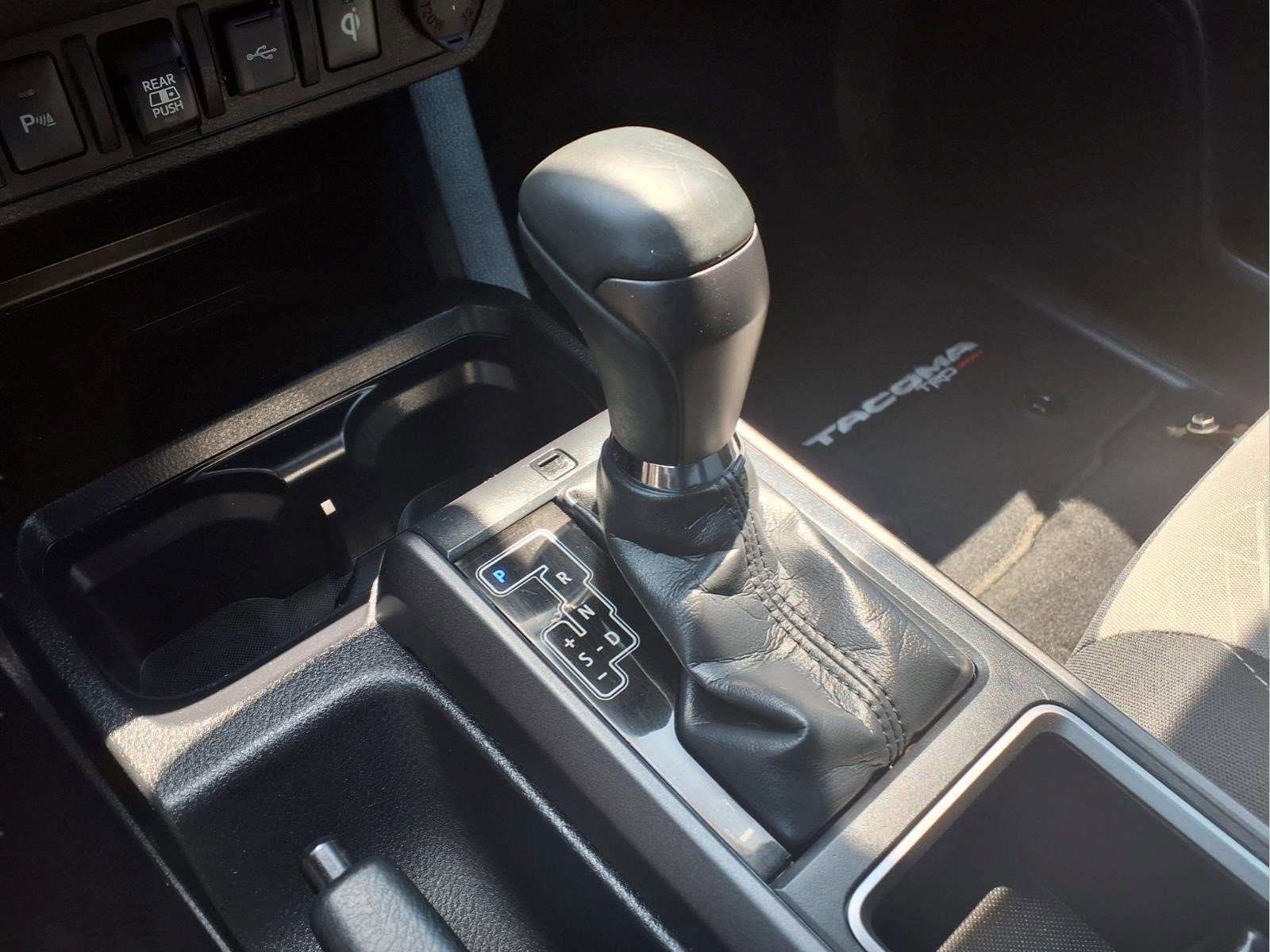 Used 2022 Toyota Tacoma TRD Sport w/ Technology Package RWD image 19