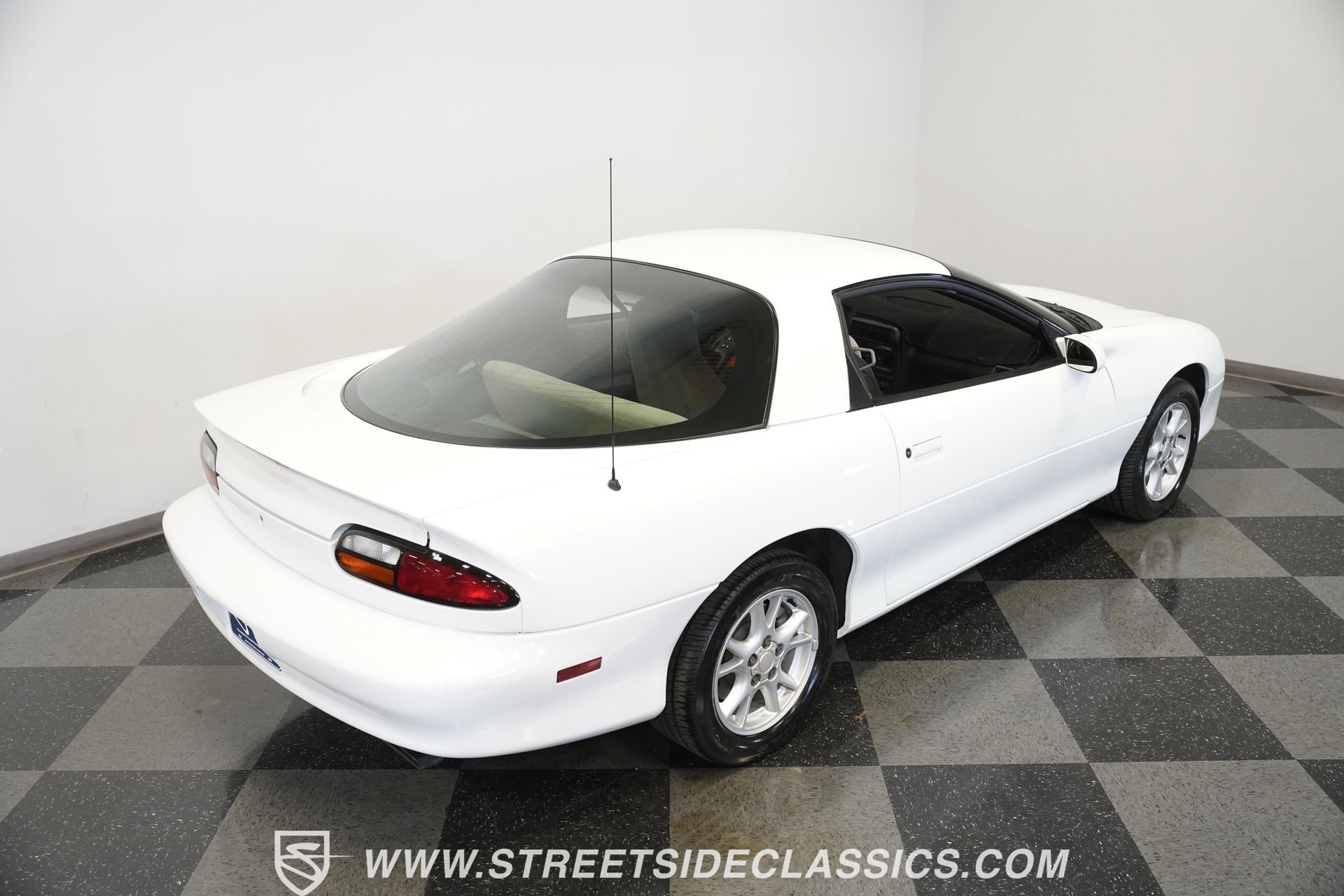 Used 2001 Chevrolet Camaro Z28 w/ Preferred Equipment Group image 30