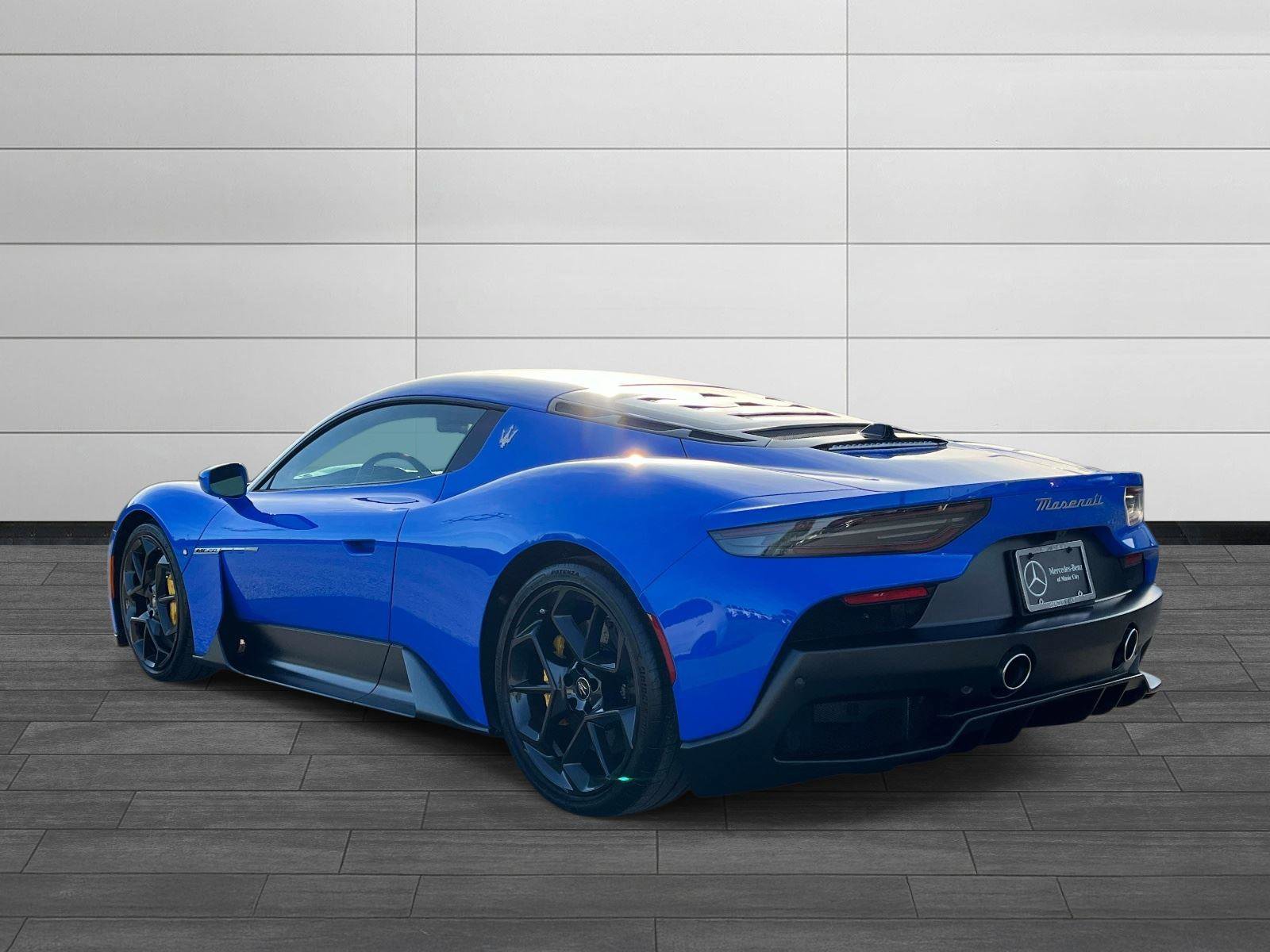 Used 2022 Maserati MC20 Coupe image 4