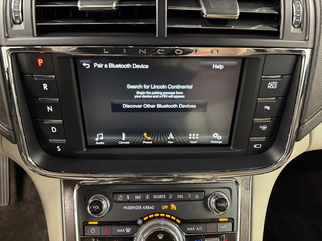 Used 2018 Lincoln Continental Reserve AWD/4WD image 10