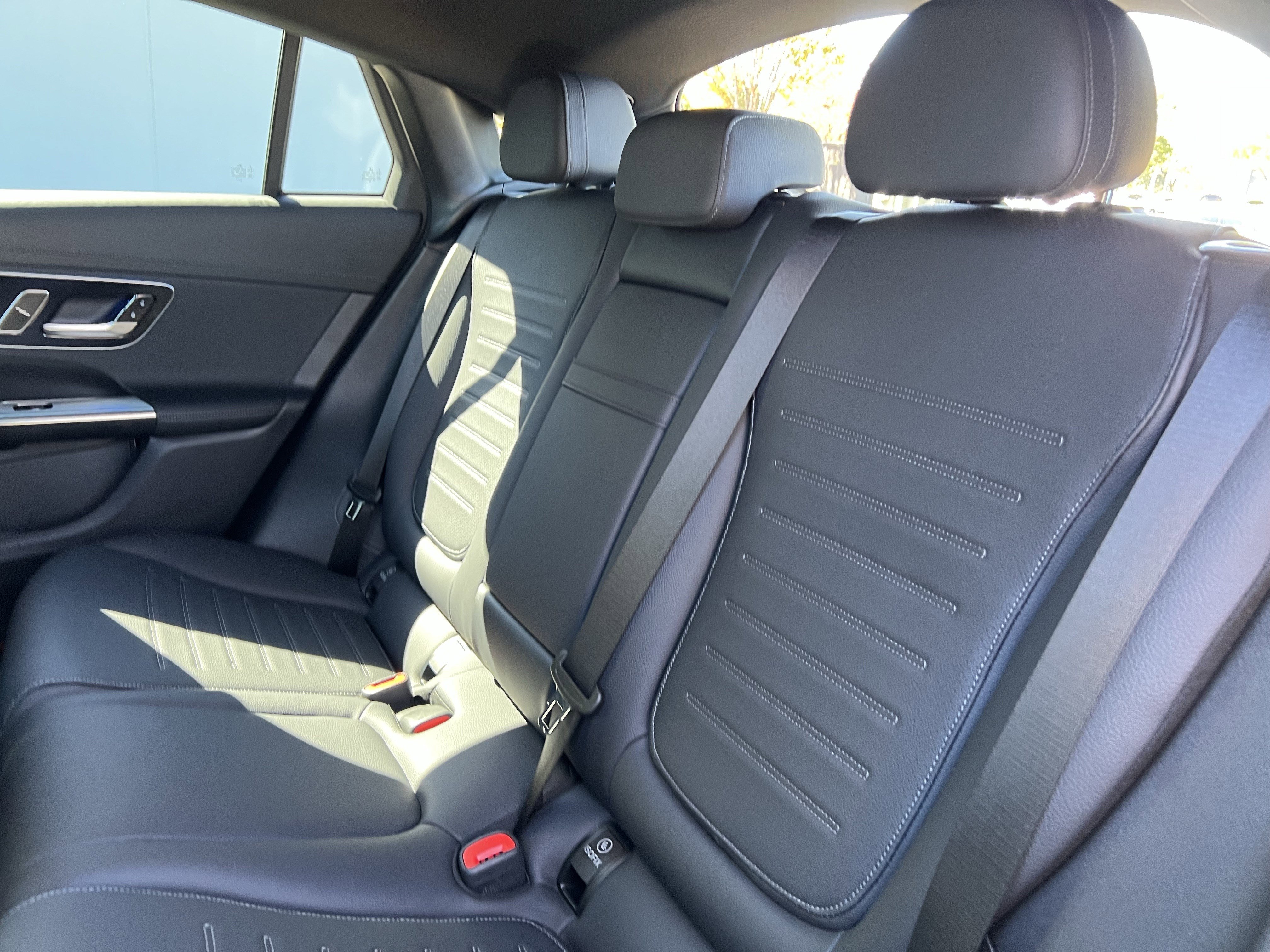 Certified 2024 Mercedes-Benz GLC 300 4MATIC w/ AMG Line image 32