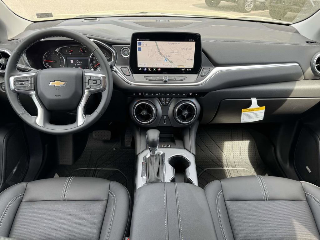 New 2026 Chevrolet Blazer LT w/ Sound & Technology Package FWD image 3