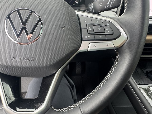 Used 2026 Volkswagen Atlas Cross Sport SE AWD/4WD image 25