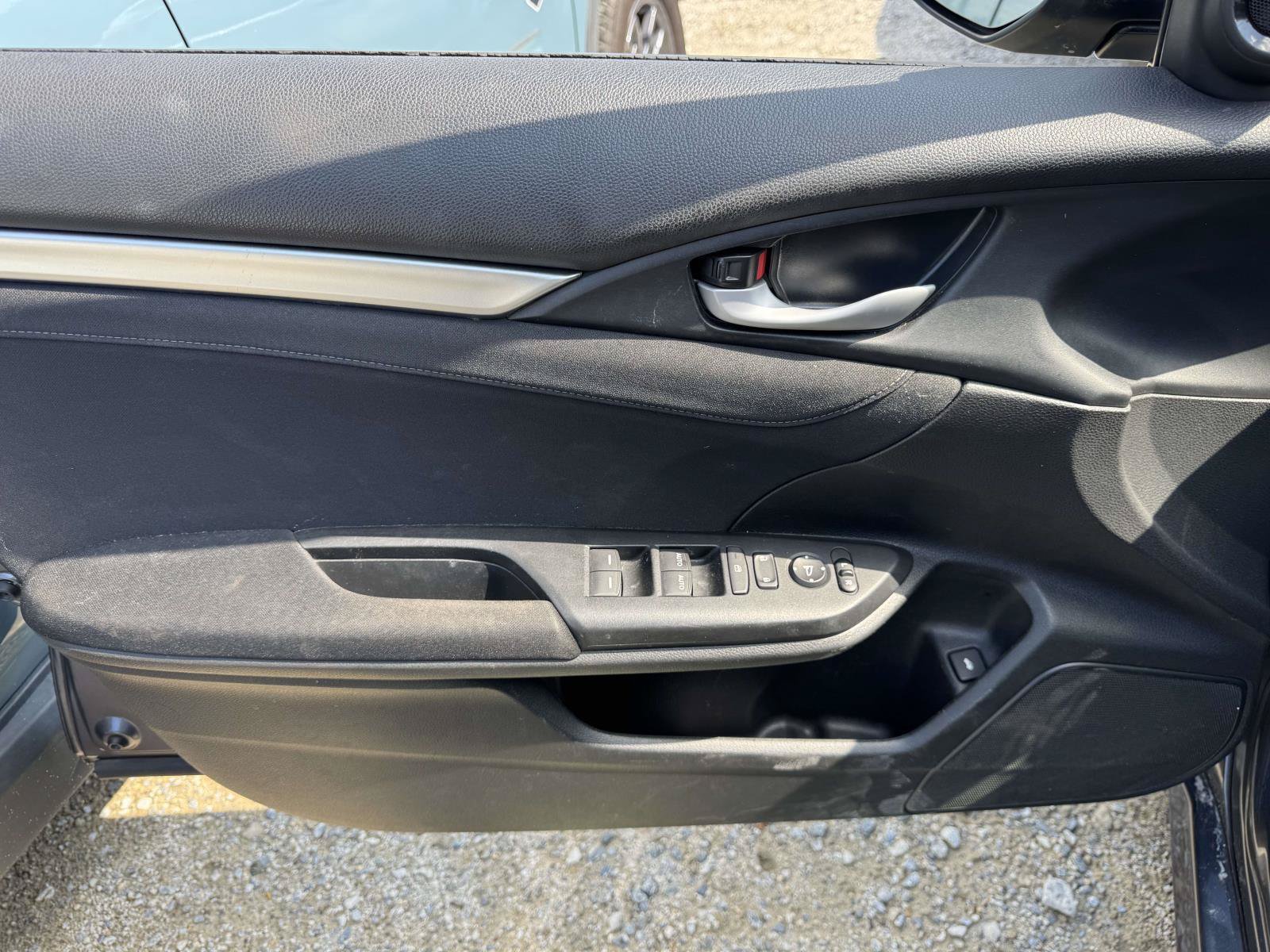 Used 2017 Honda Civic EX image 13