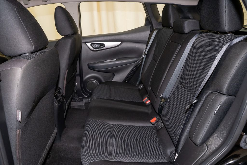 Used 2020 Nissan Rogue Sport S w/ Appearance Package image 7