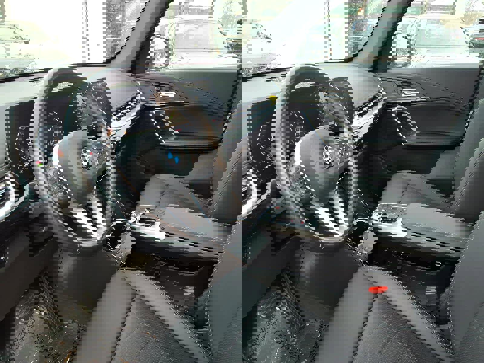 Used 2025 BMW X1 xDrive28i image 14