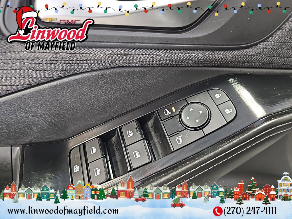 Used 2023 Nissan Rogue SV image 15