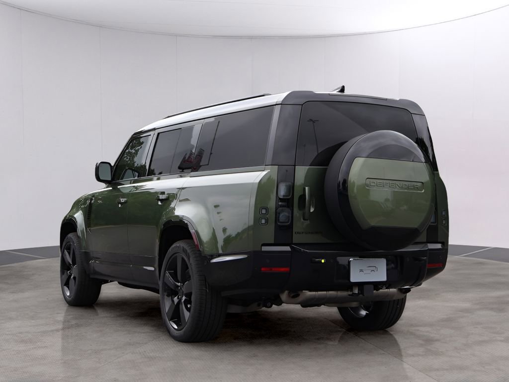 New 2026 Land Rover Defender 130 X-Dynamic SE AWD/4WD image 5