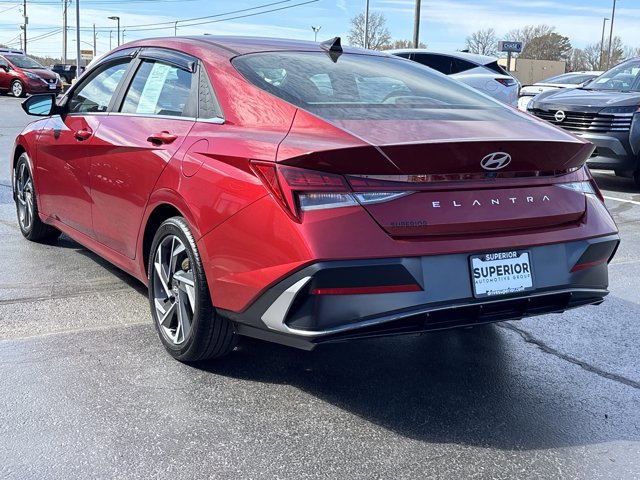 Used 2024 Hyundai Elantra SEL w/ Convenience Package image 6
