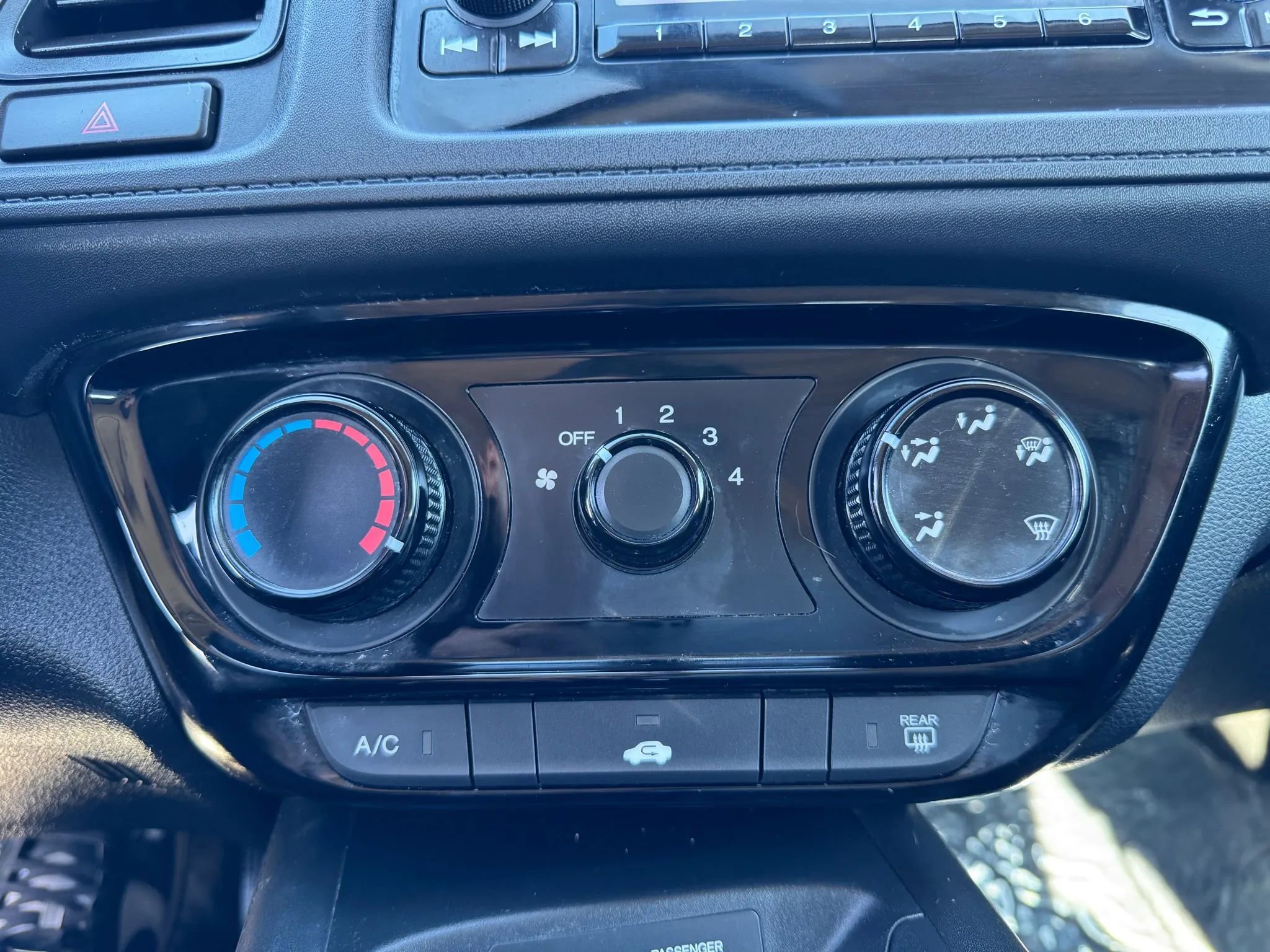 Used 2016 Honda HR-V LX image 24