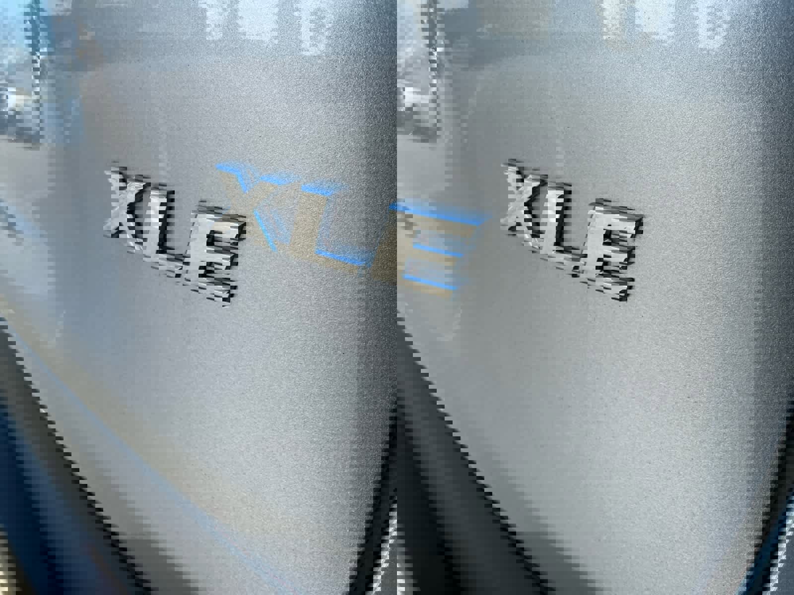 Used 2024 Toyota RAV4 XLE image 17