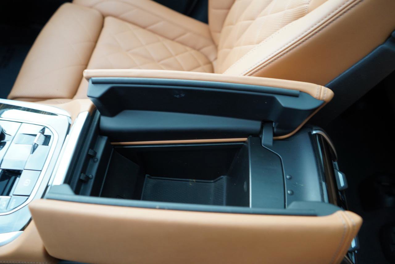 Used 2025 BMW X7 xDrive40i w/ M Sport Package image 50