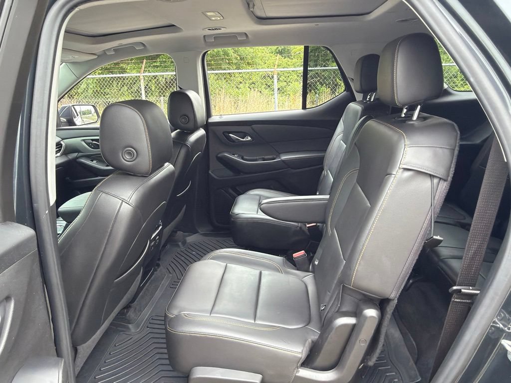 Used 2021 Chevrolet Traverse LT w/ LT Premium Package FWD image 22