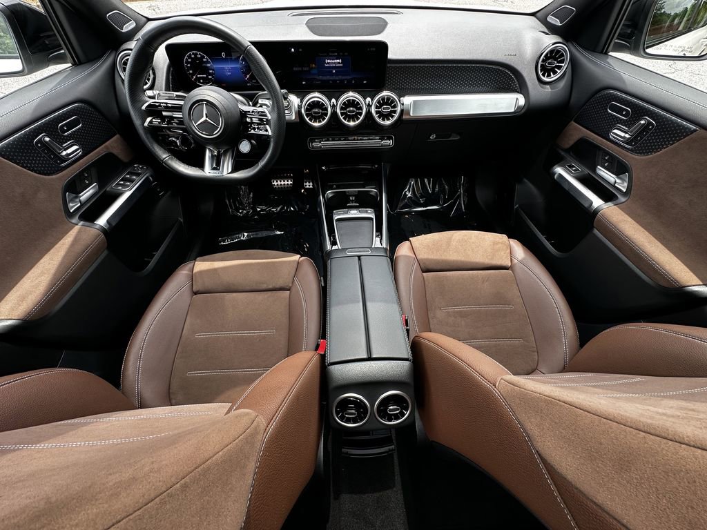 Certified 2025 Mercedes-Benz GLB 35 AMG 4MATIC image 27