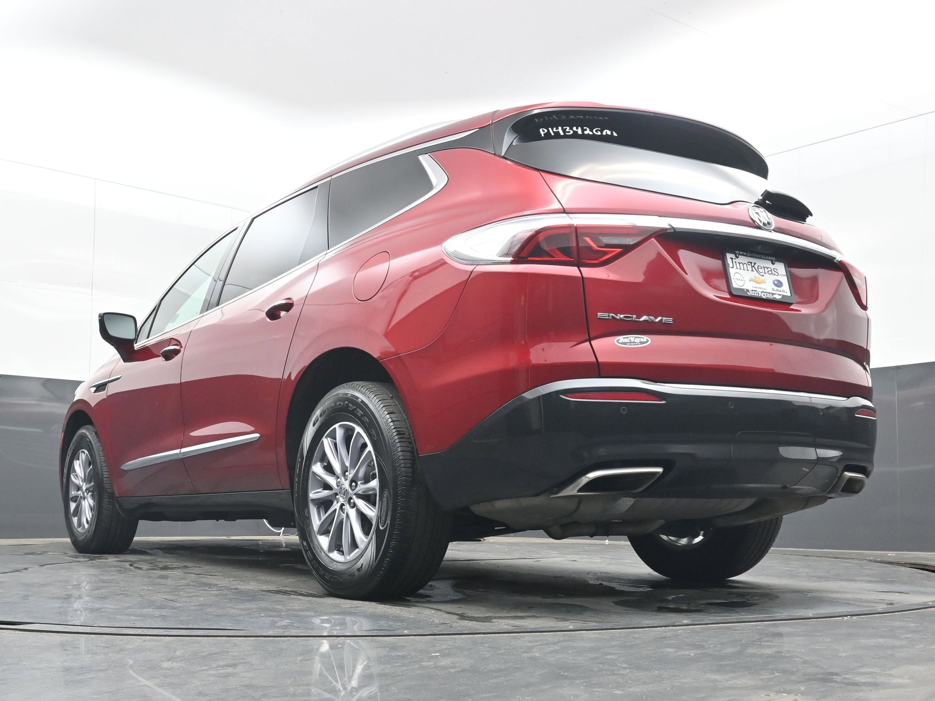 Used 2024 Buick Enclave Premium image 27