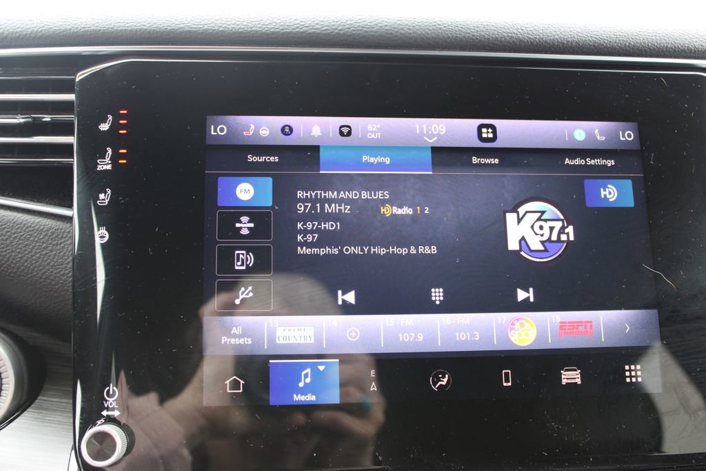 Used 2024 Jeep Wagoneer Series II image 52