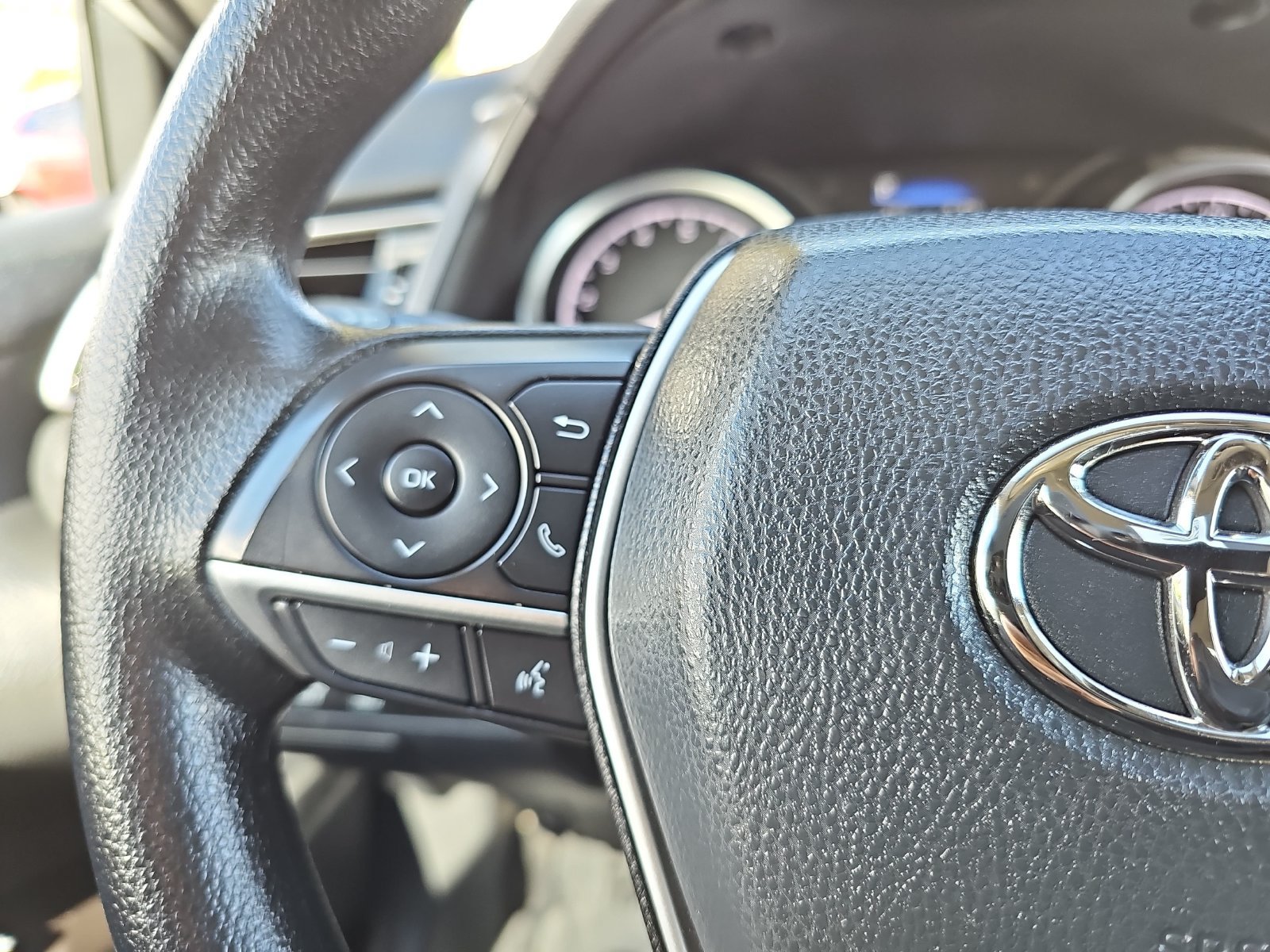Used 2024 Toyota Camry LE FWD image 18