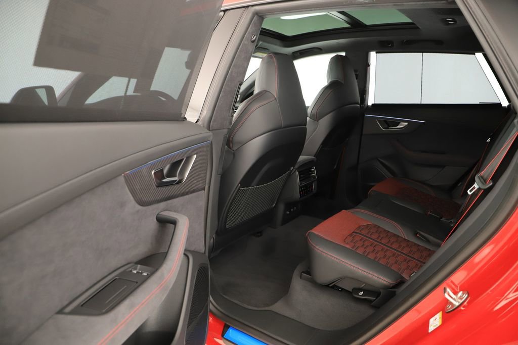 New 2026 Audi RS Q8 performance image 27