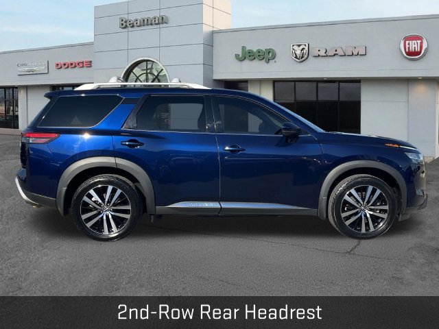 Used 2024 Nissan Pathfinder Platinum FWD image 8