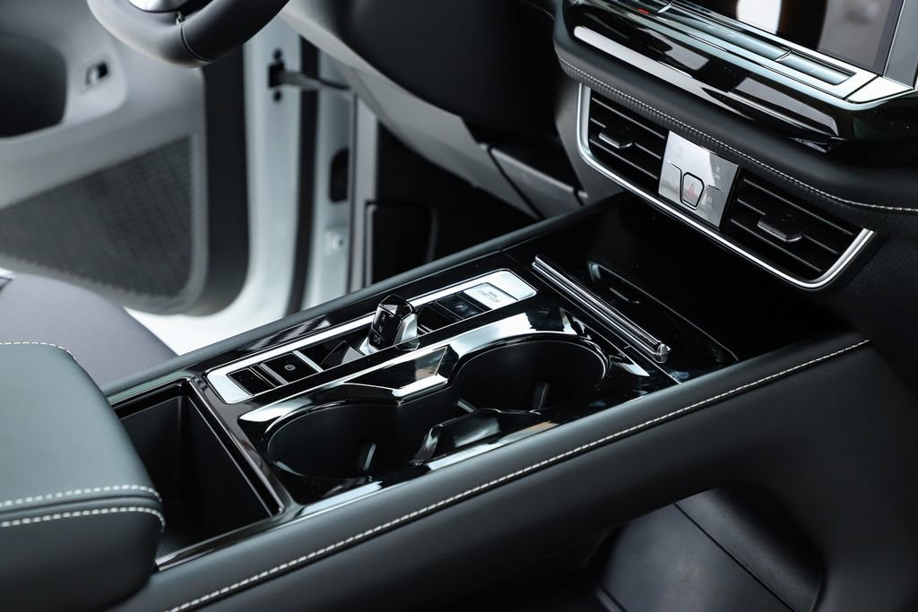 New 2026 Volkswagen Atlas SE image 74