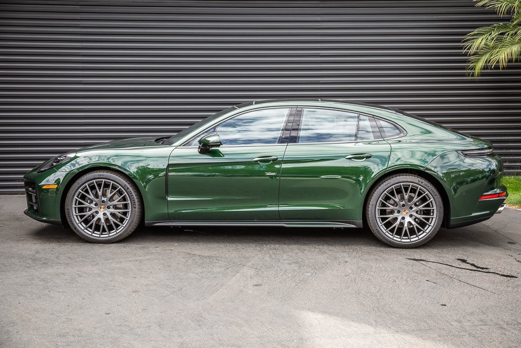 Used 2025 Porsche Panamera 4 image 2