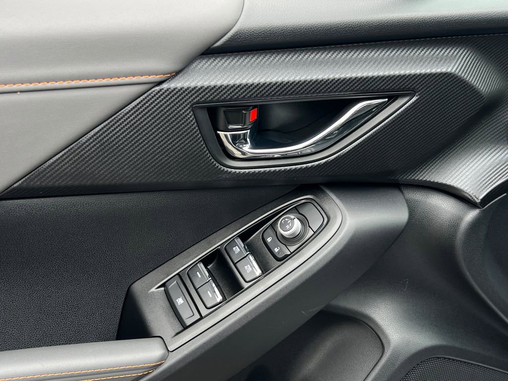 Certified 2025 Subaru Crosstrek 2.5i Limited w/ Crosstrek Mirror Package image 17