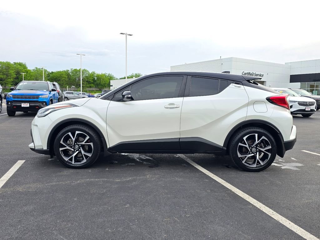 Used 2020 Toyota C-HR XLE FWD image 7