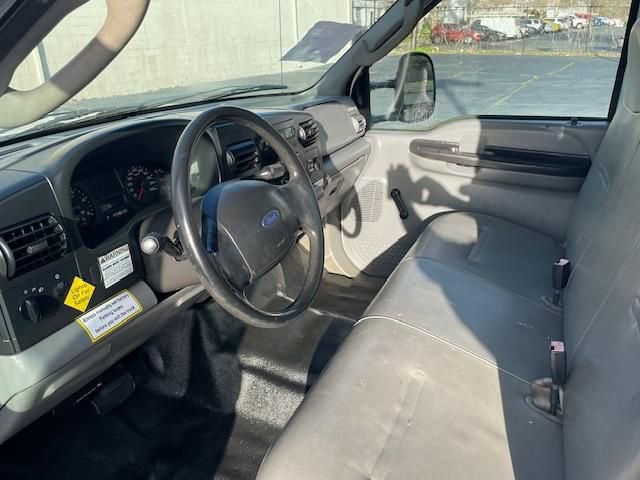 Used 2007 Ford F550 2WD Regular Cab Super Duty image 12