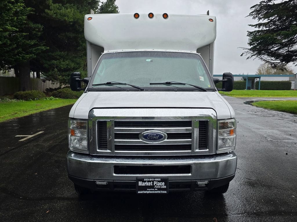 Used 2017 Ford E-450 and Econoline 450 Super Duty w/ Power Windows & Locks Group image 9