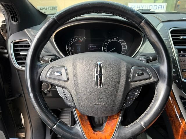 Used 2016 Lincoln MKX Reserve w/ Luxury Package AWD/4WD image 12