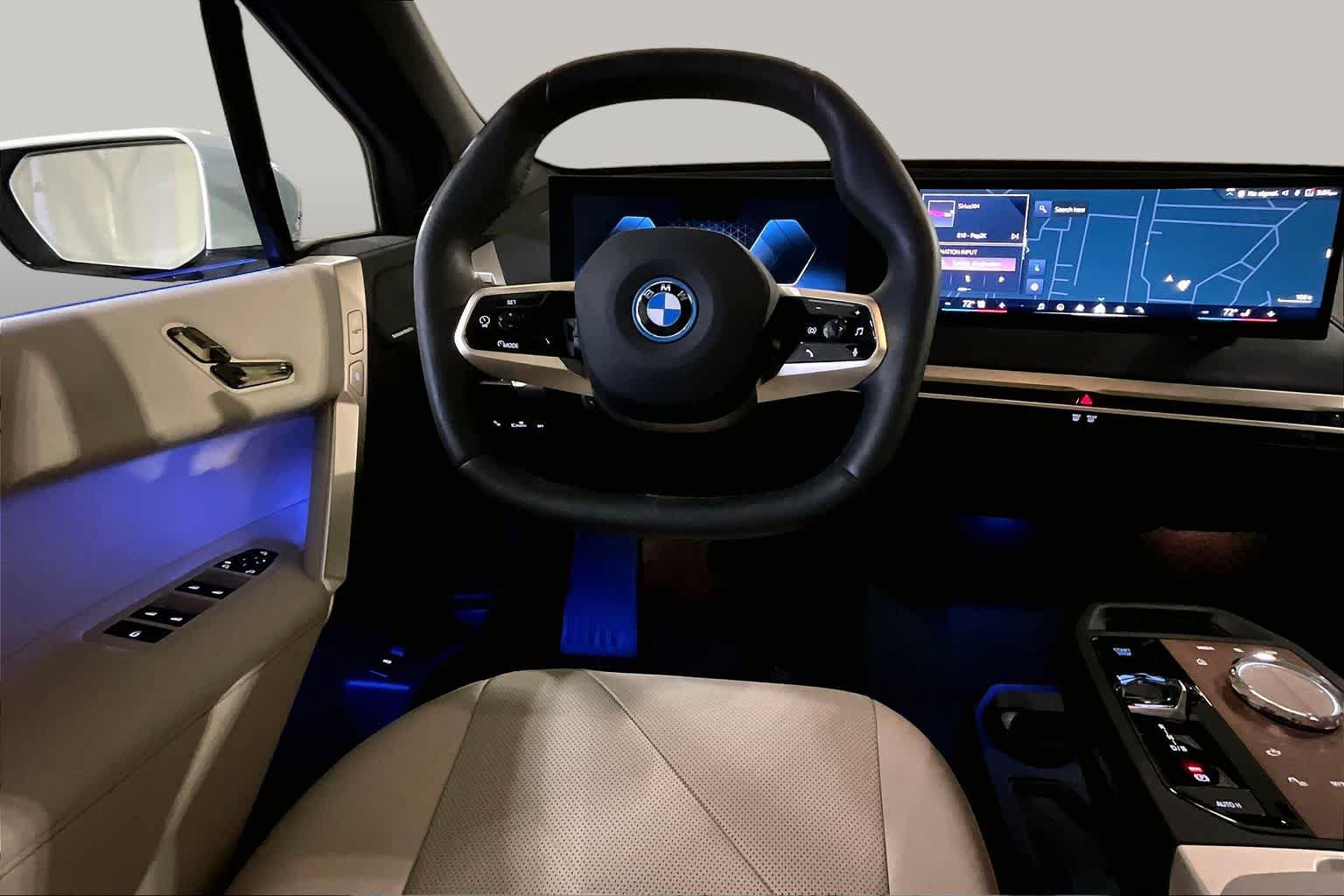 Certified 2025 BMW iX xDrive50 AWD/4WD image 5