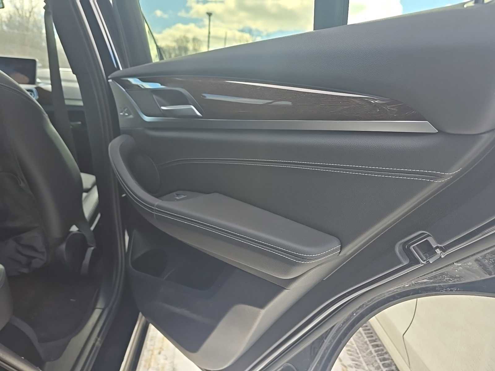 Certified 2023 BMW X3 xDrive30i w/ Premium Package image 9