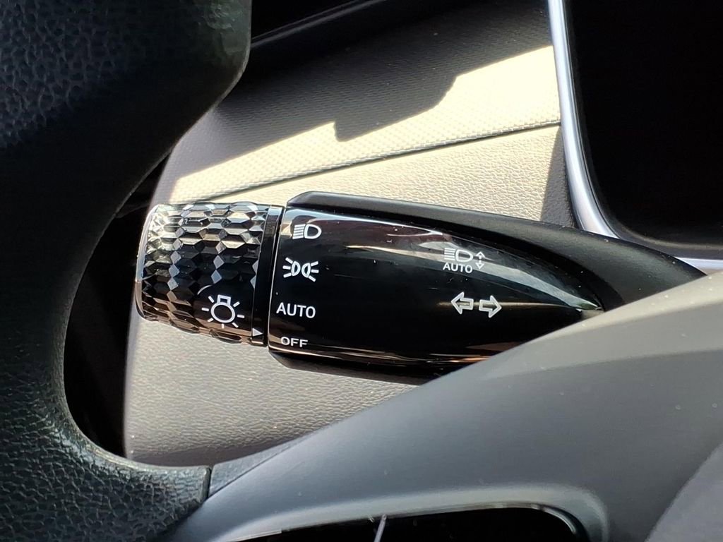 Used 2022 Hyundai Santa Cruz SE AWD/4WD image 15