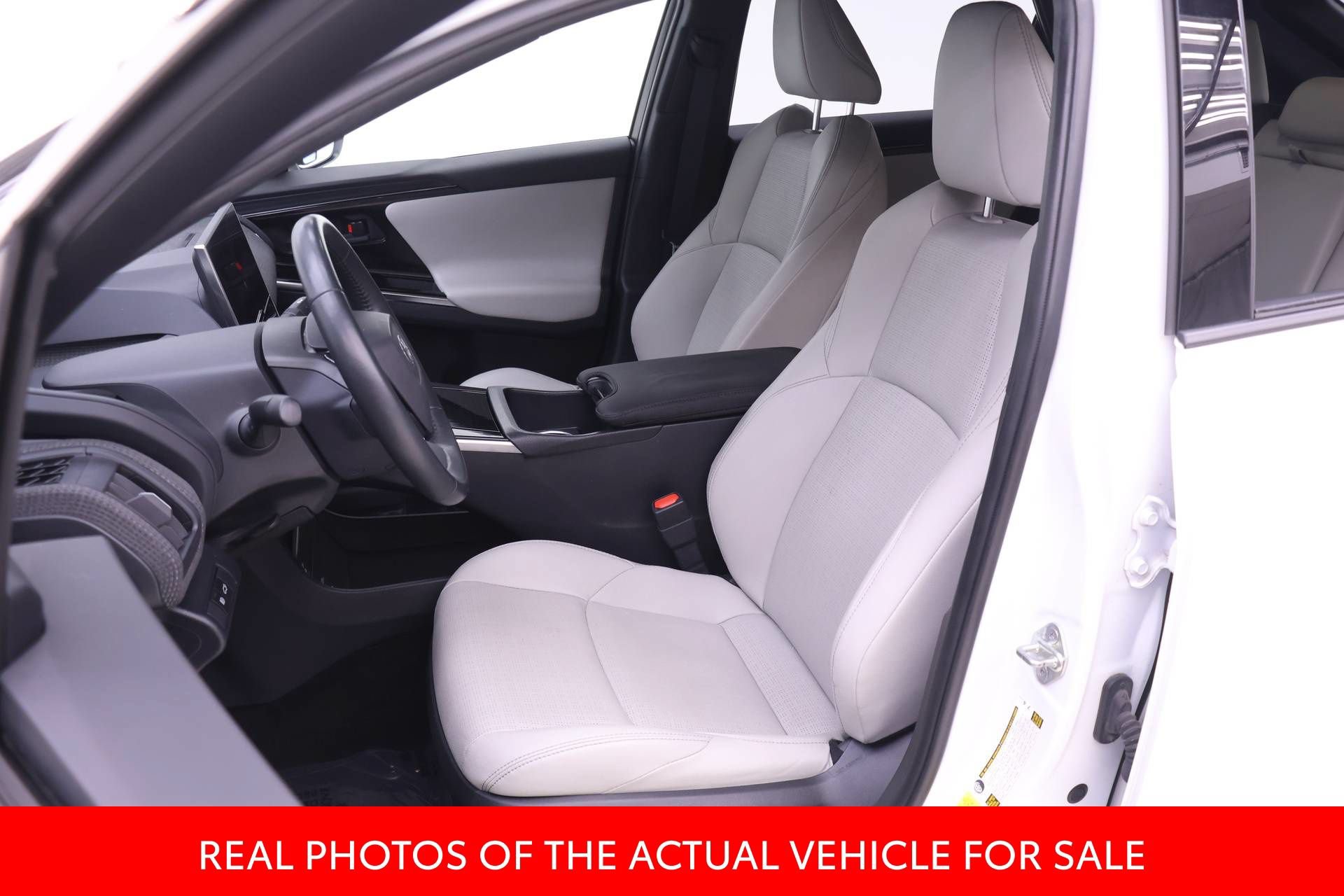 Certified 2023 Toyota bZ4X AWD w/ Weather Package image 4