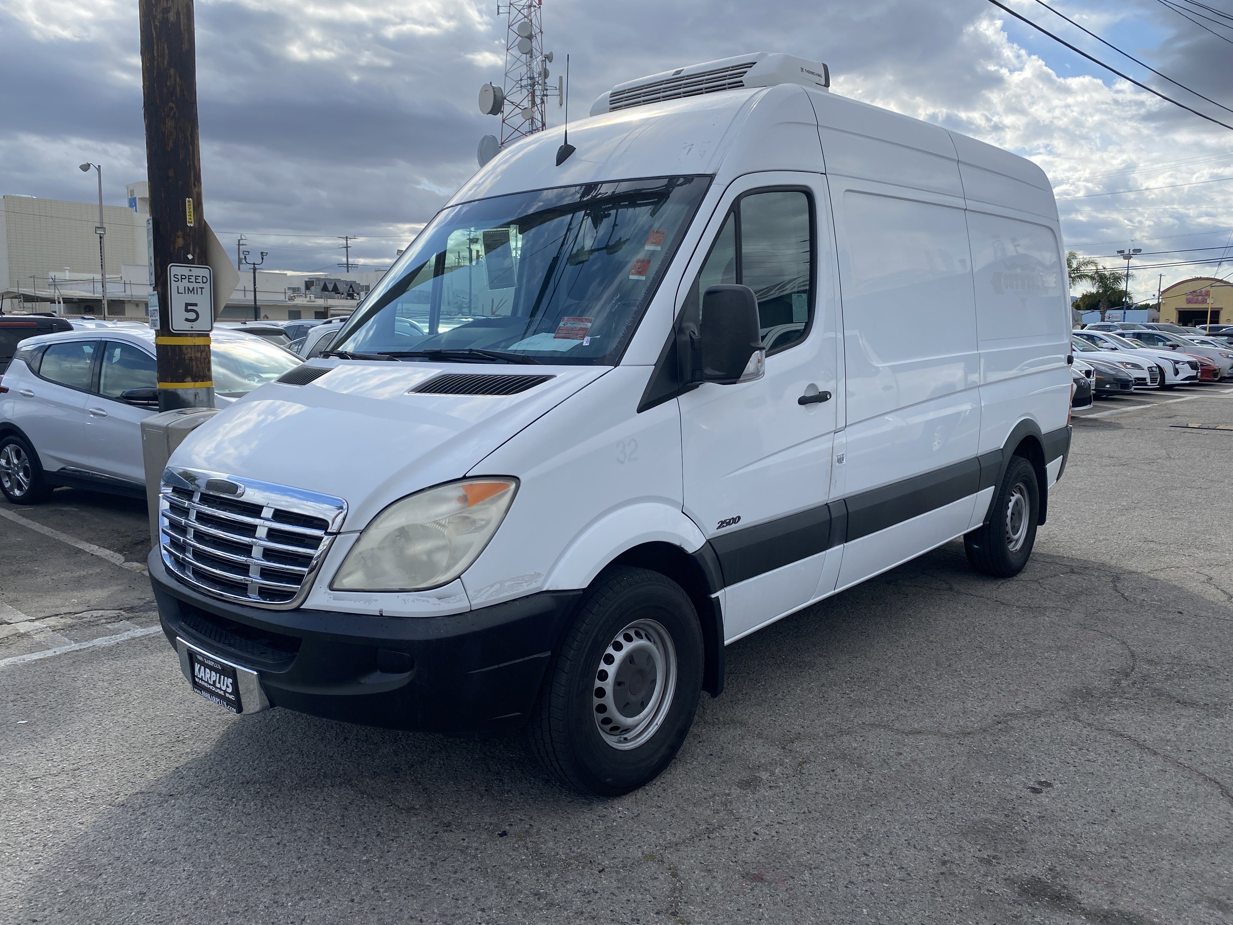 Used 2013 Freightliner Sprinter 2500 RWD image 24