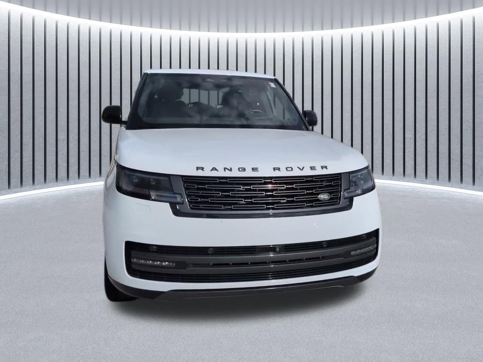 Used 2024 Land Rover Range Rover SE AWD/4WD image 5