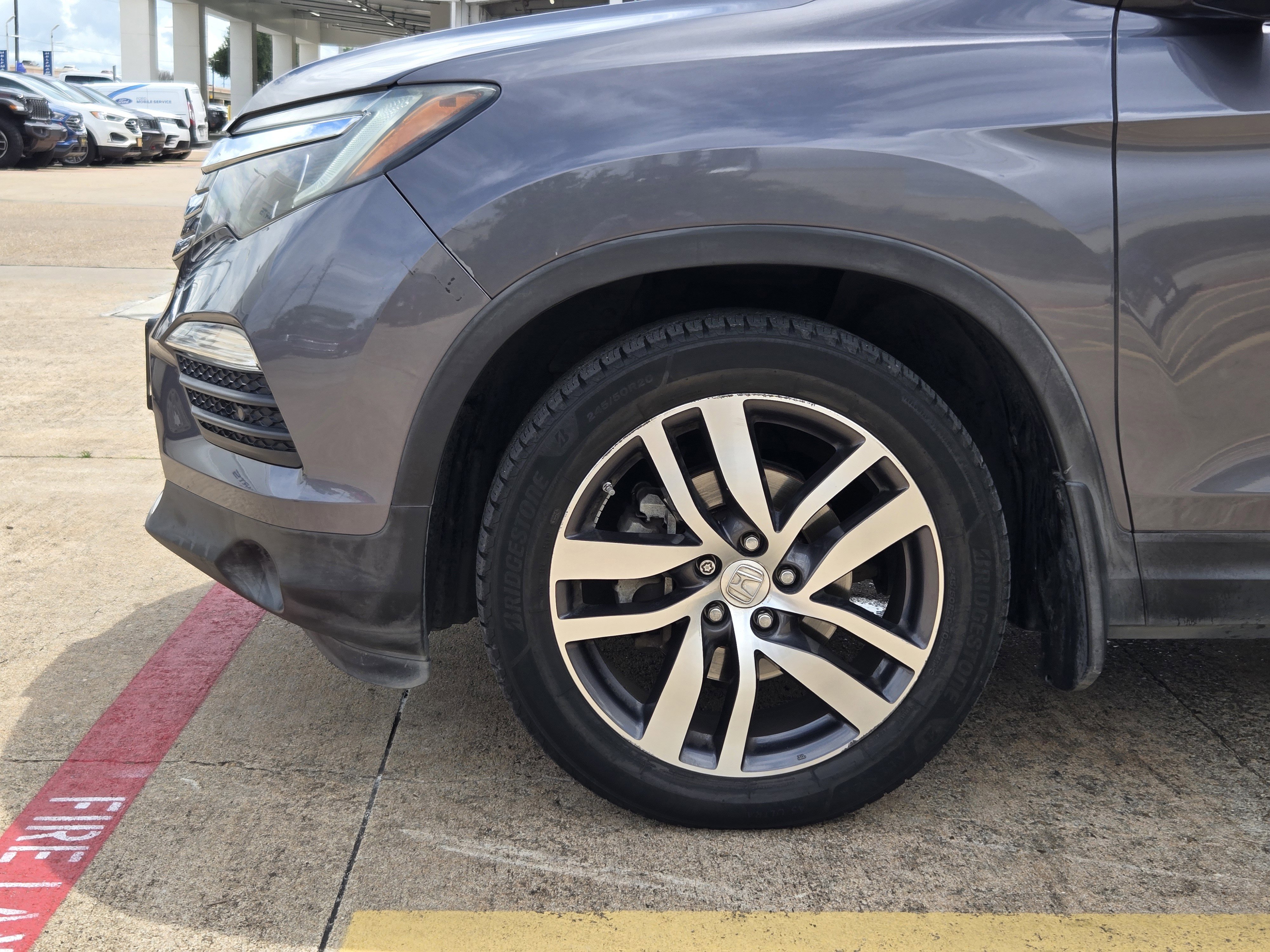 Used 2017 Honda Pilot Touring image 5