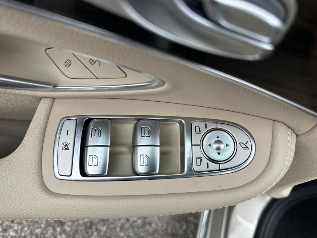Certified 2021 Mercedes-Benz C 300 Sedan image 28