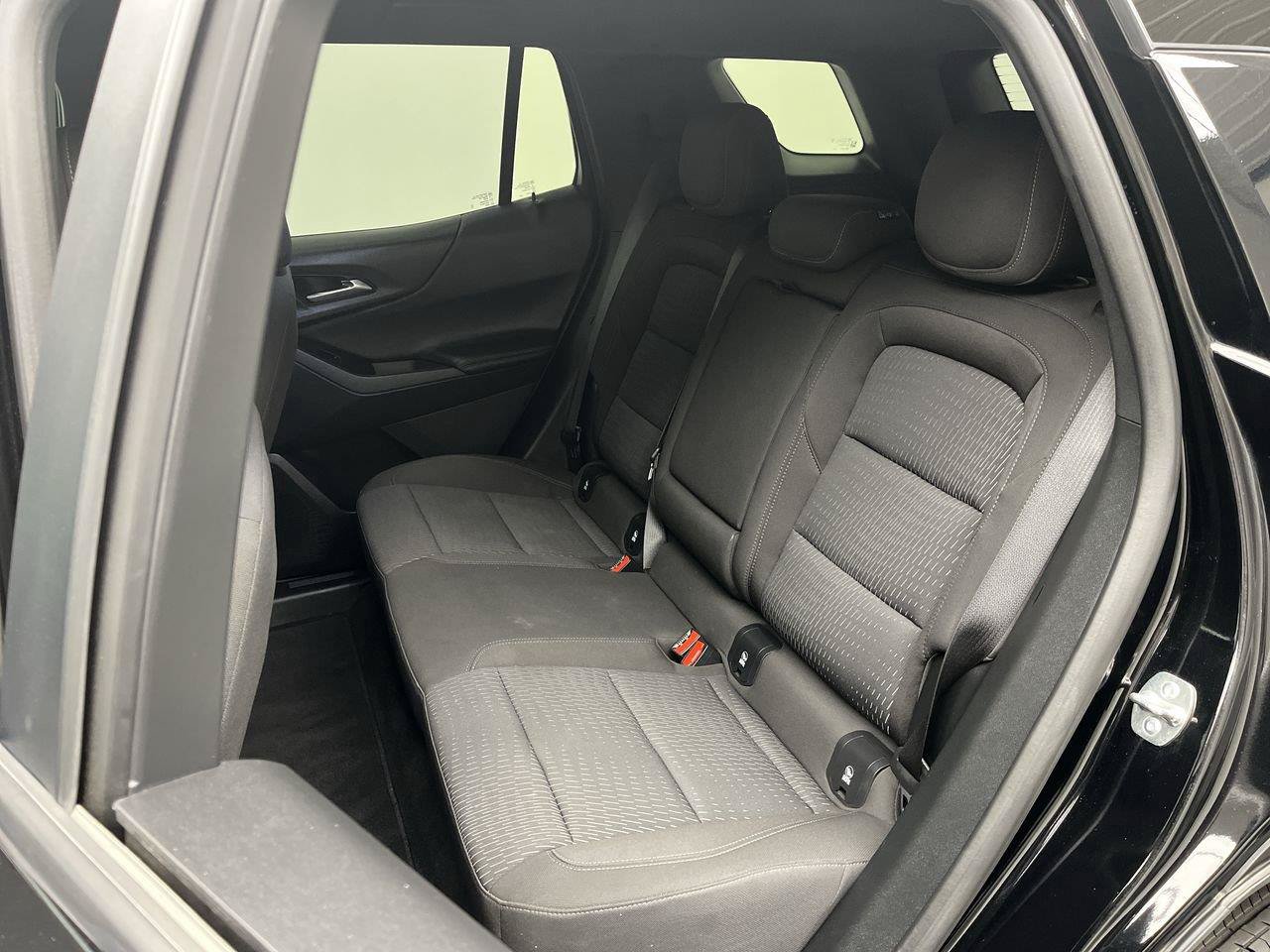 Certified 2026 Chevrolet Equinox LT AWD/4WD image 11