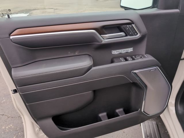 New 2026 GMC Sierra 1500 Denali w/ Denali Reserve Package image 15