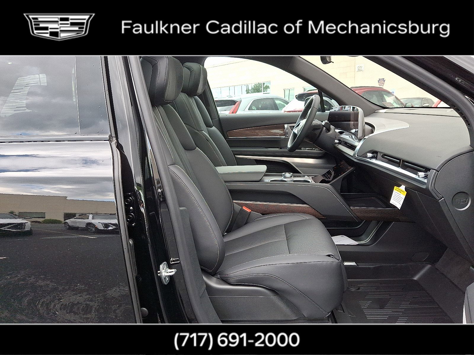 New 2026 Cadillac Vistiq Sport w/ LPO, Floor Liner Package image 18