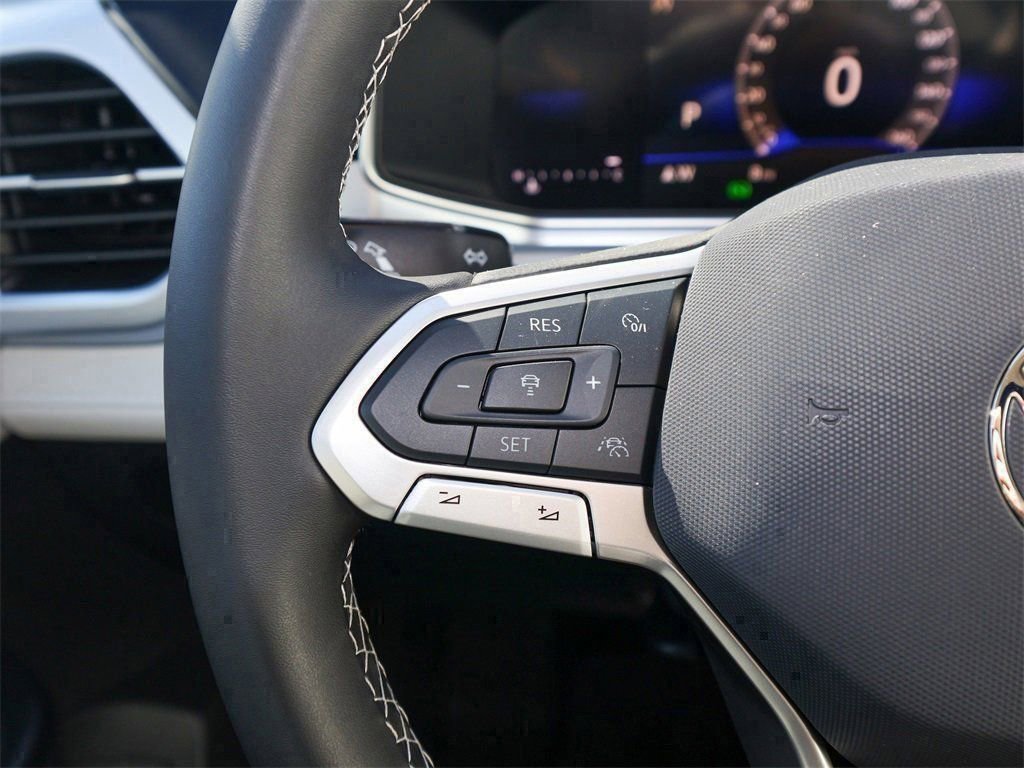 New 2026 Volkswagen Taos SE image 23