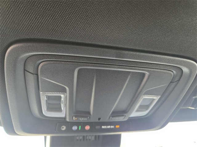 Used 2025 GMC Sierra 1500 AT4 image 18