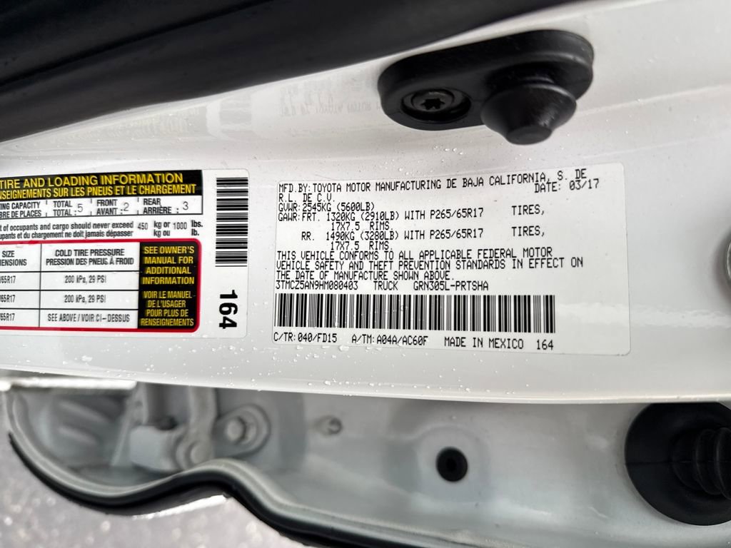 Used 2017 Toyota Tacoma TRD Sport image 18