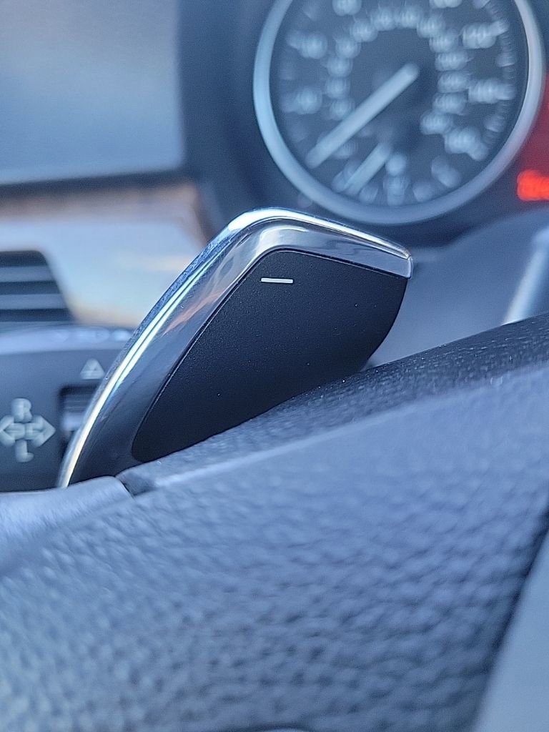 Used 2011 BMW 335i Convertible image 40