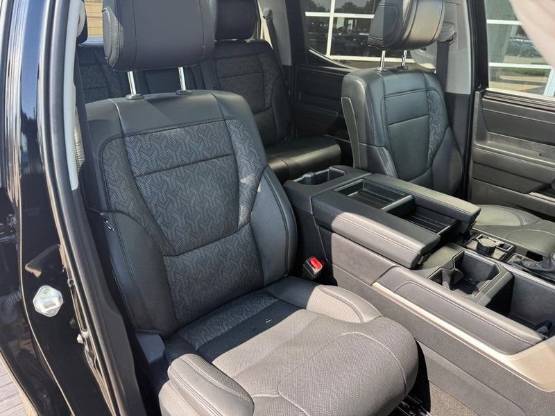 Used 2023 Toyota Tundra Limited AWD/4WD image 11