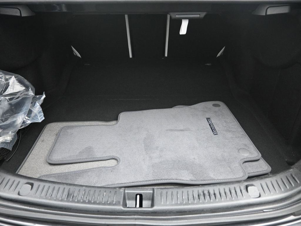 Used 2023 Mercedes-Benz E 350 Sedan image 23