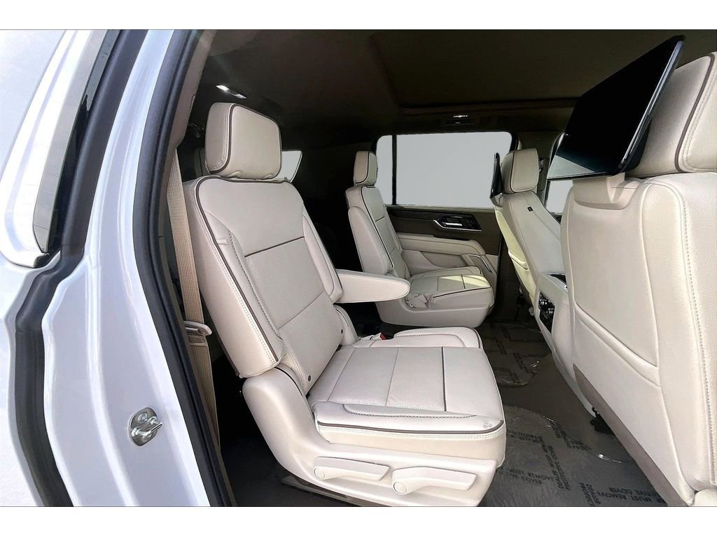 New 2026 GMC Yukon XL Denali image 10