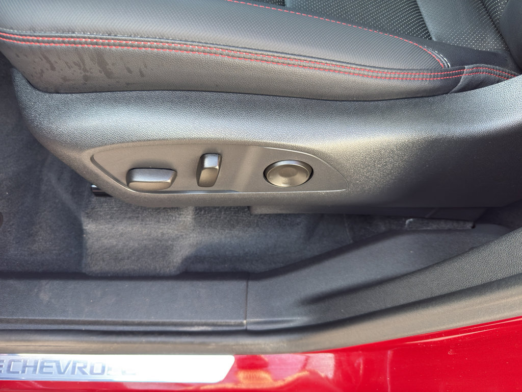 Certified 2024 Chevrolet Traverse RS w/ LPO, Floor Liner Package image 15